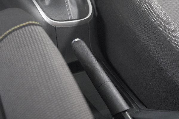 Citroën C3 PureTech 110 EAT6 Max | Apple Carplay | Parkeersensoren | Climate Control | 16 Inch Lichtmetalen Velgen