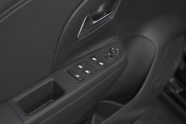 Opel Corsa Turbo 100 GS Line | Parkeersensoren | Apple Carplay | 17 Inch Lichtmetalen Velgen