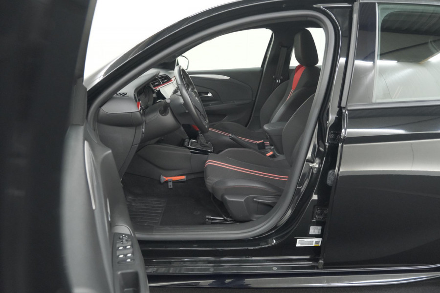 Opel Corsa Turbo 100 GS Line | Parkeersensoren | Apple Carplay | 17 Inch Lichtmetalen Velgen