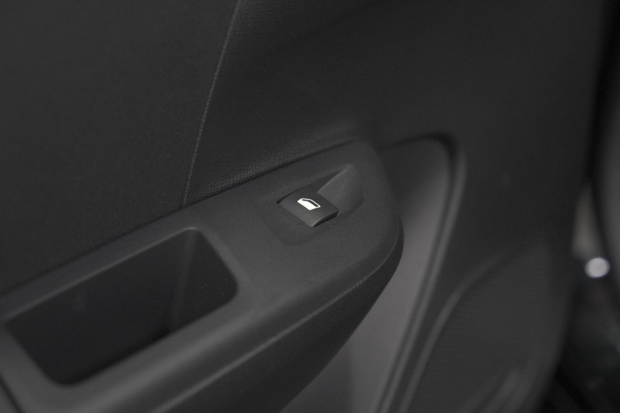 Opel Corsa Turbo 100 GS Line | Parkeersensoren | Apple Carplay | 17 Inch Lichtmetalen Velgen