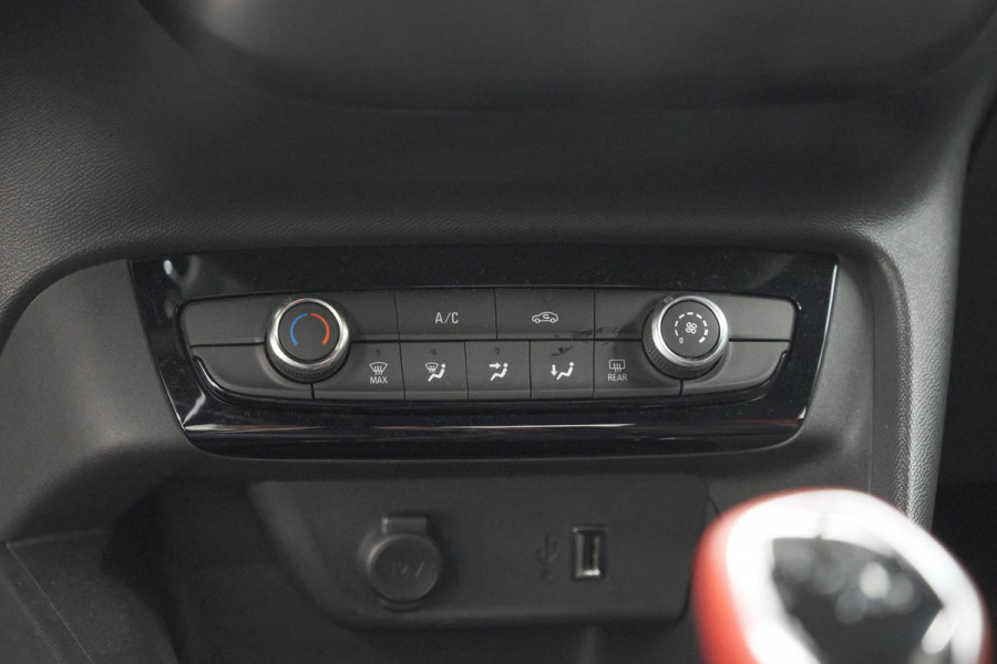 Opel Corsa Turbo 100 GS Line | Parkeersensoren | Apple Carplay | 17 Inch Lichtmetalen Velgen