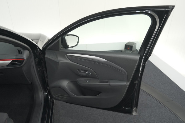 Opel Corsa Turbo 100 GS Line | Parkeersensoren | Apple Carplay | 17 Inch Lichtmetalen Velgen