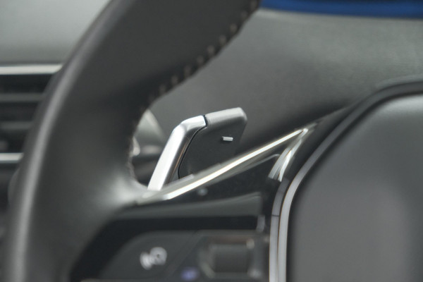 Peugeot 5008 PureTech 130 EAT8 Active Pack | 7 Zitplaatsen | Camera | Apple Carplay | Parkeersensoren