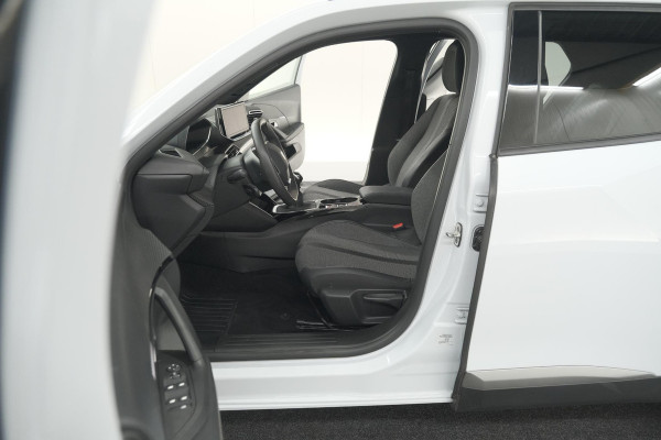 Peugeot 2008 PureTech 100 Allure | Camera | Navigatie | Parkeersensoren | Apple Carplay
