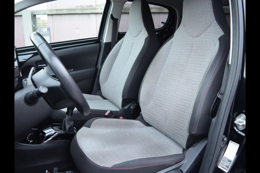 Citroën C1 1.0 VTi Elle CARPLAY | ACHTERUITRIJCAMERA | LMV | E.C.C. |