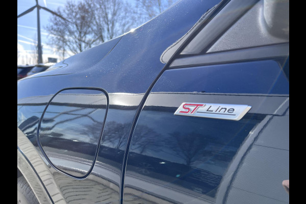 Ford Kuga 2.5 PHEV ST-Line Orig. NL auto | Nieuw model | Wegklapbare trekhaak | Winter Pack | 2.100 kg trekgewicht