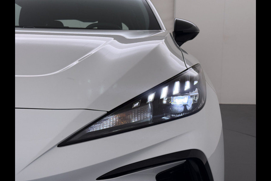 MG Mg4 electric 51kWh LFP Accu SOH 92% Apple Carplay Android Auto Pdc Adap.Cruise Ecc Rijstrooksensor Led Bluetooth DAB Isofix File assistent Verkeersbord detectie