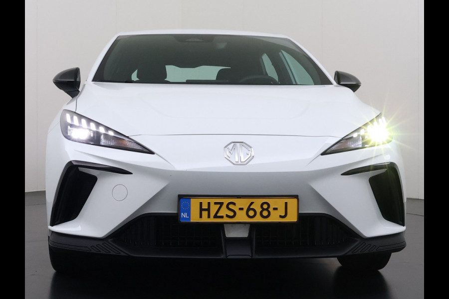 MG Mg4 electric 51kWh LFP Accu SOH 92% Apple Carplay Android Auto Pdc Adap.Cruise Ecc Rijstrooksensor Led Bluetooth DAB Isofix File assistent Verkeersbord detectie