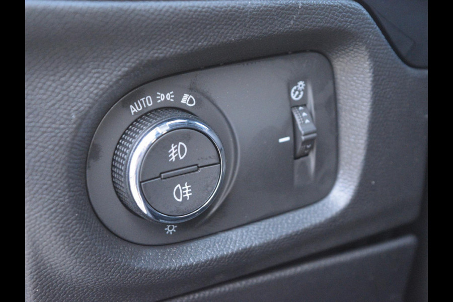 Opel Corsa 1.2 Turbo Hybrid GS MASSAGEFUNCTIE | CAMERA MET SENSOREN | NAVI & CARPLAY | WINTERPAKKET |