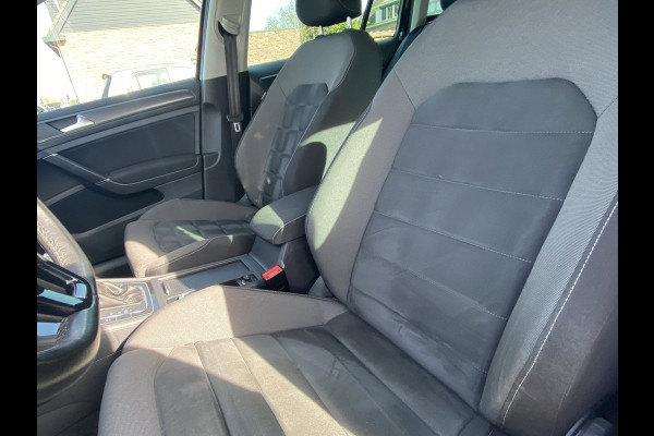 Volkswagen Golf Variant 1.5 TSI Comfortline Businnes Autom./ Clima/ Cruise/ MM/ 19"/ Trekhaak