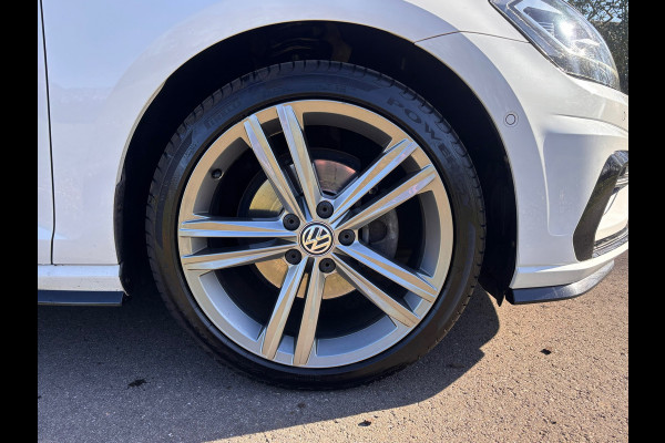 Volkswagen Golf Variant 1.5 TSI Highline Business R | DSG + Cruise + Pano |