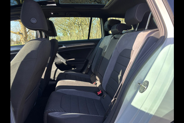 Volkswagen Golf Variant 1.5 TSI Highline Business R | DSG + Cruise + Pano |