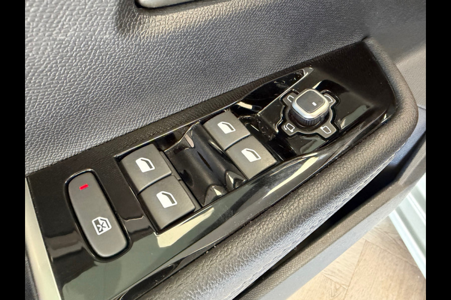 Opel Astra 1.2 TURBO GS 360 CAMERA PDC VOOR EN ACHTER MEMORY NAVI STOELVERWARMING STUURVERWARMING DODEHOEKBEWAKING LANE ASSIST