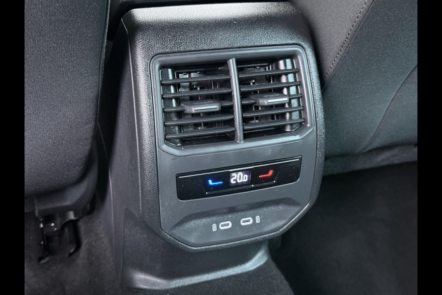 Seat Leon T 111pk Adap.Cruise Apple Carplay Android Camera Stoel+Stuurverwarming Pdc Navi* Ecc Business Lmv 19" Isofix DAB Led Front Assist Keyless-Go
