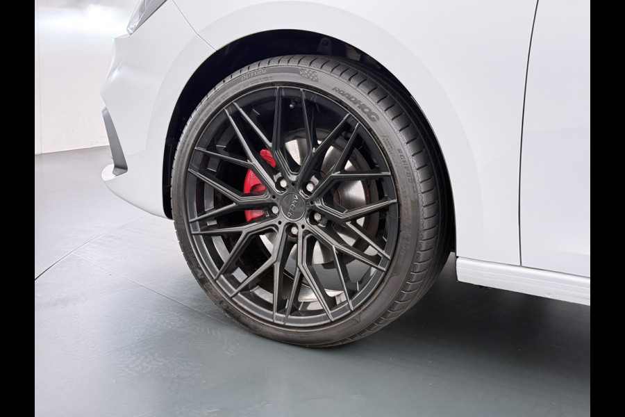 Seat Leon T 111pk Adap.Cruise Apple Carplay Android Camera Stoel+Stuurverwarming Pdc Navi* Ecc Business Lmv 19" Isofix DAB Led Front Assist Keyless-Go