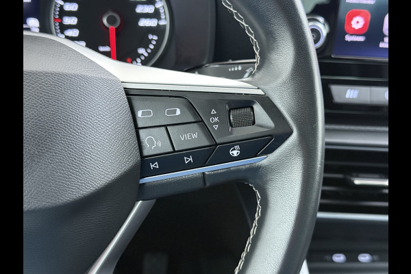 Seat Leon T 111pk Adap.Cruise Apple Carplay Android Camera Stoel+Stuurverwarming Pdc Navi* Ecc Business Lmv 19" Isofix DAB Led Front Assist Keyless-Go