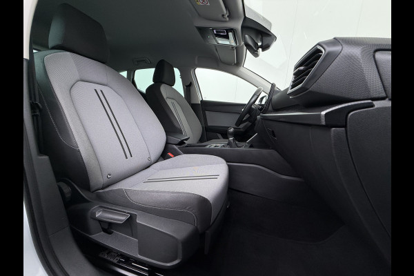 Seat Leon T 111pk Adap.Cruise Apple Carplay Android Camera Stoel+Stuurverwarming Pdc Navi* Ecc Business Lmv 19" Isofix DAB Led Front Assist Keyless-Go