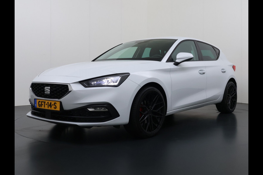 Seat Leon T 111pk Adap.Cruise Apple Carplay Android Camera Stoel+Stuurverwarming Pdc Navi* Ecc Business Lmv 19" Isofix DAB Led Front Assist Keyless-Go