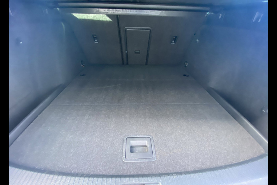 Volkswagen Golf Variant 1.5 TSI Comfortline Businnes Autom./ Clima/ Cruise/ MM/ 19"/ Trekhaak