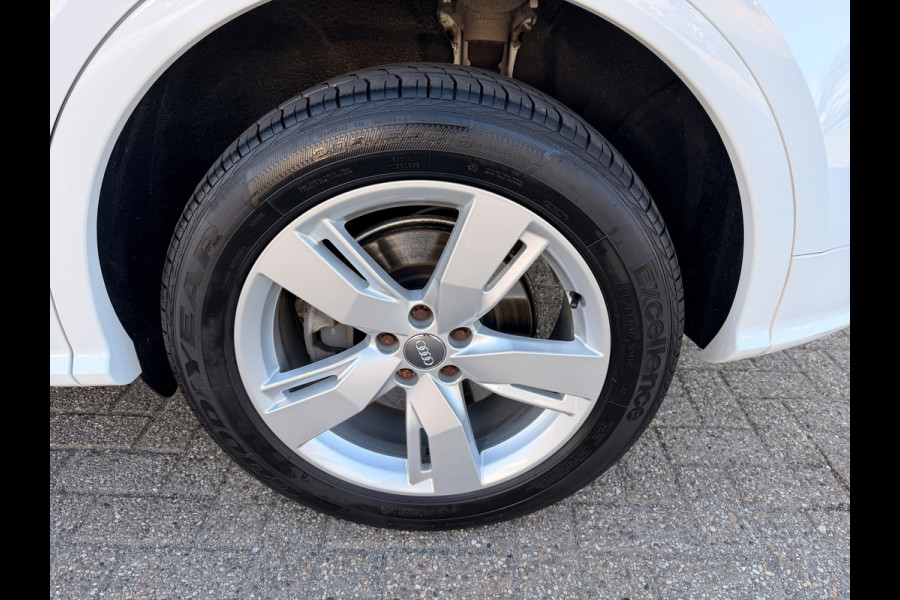 Audi Q5 55 TFSI Plug-in SOH 98% Hybride Quattro 300PK Competition S-Line Panoramadak Led-Xenon