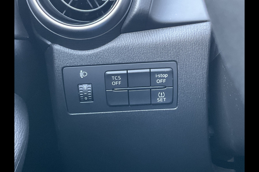 Mazda CX-3 2.0 SkyActiv-G 121 Sportive Navi Camera Hoge instap Trekhaak tegen meerprijs!