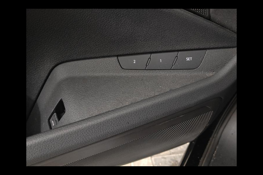 Audi e-tron Sportback Aut. 55 quattro Business edition 95 kWh | Camera | Navi | Luchtvering |