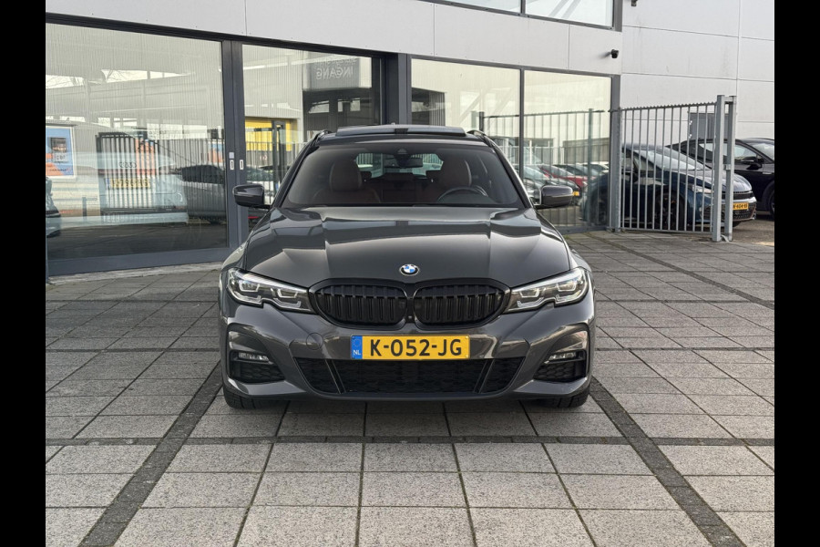BMW 3 Serie Touring Aut. 330e High Exe. M-Sport Individual | SoH 98% | Trekhaak | Panorama | 360 Camera | Leder | VOL! |