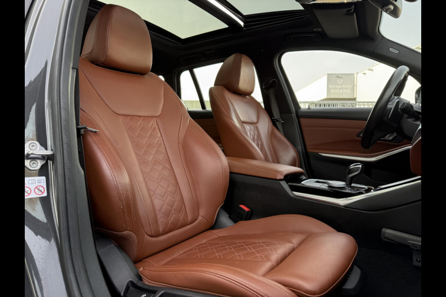 BMW 3 Serie Touring Aut. 330e High Exe. M-Sport Individual | SoH 98% | Trekhaak | Panorama | 360 Camera | Leder | VOL! |