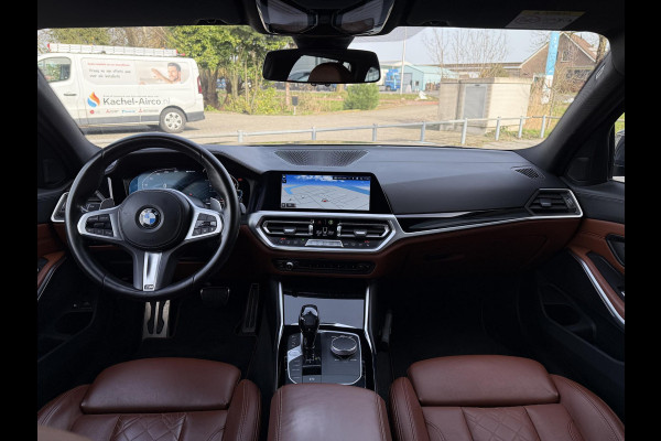 BMW 3 Serie Touring Aut. 330e High Exe. M-Sport Individual | SoH 98% | Trekhaak | Panorama | 360 Camera | Leder | VOL! |
