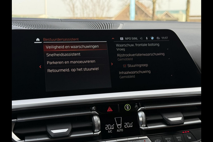 BMW 3 Serie Touring Aut. 330e High Exe. M-Sport Individual | SoH 98% | Trekhaak | Panorama | 360 Camera | Leder | VOL! |