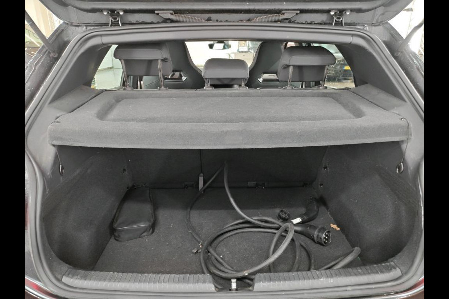 CUPRA Born Aut. Business One 62 kWh | Navi | Camera | Apple Carplay |