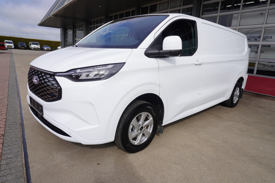 Ford E-Transit Cust. 320L L2H1 Limited 65 kWh Automaat Met Powerpack Airco | Cruise | Apple CP- Android auto | Trekhaak