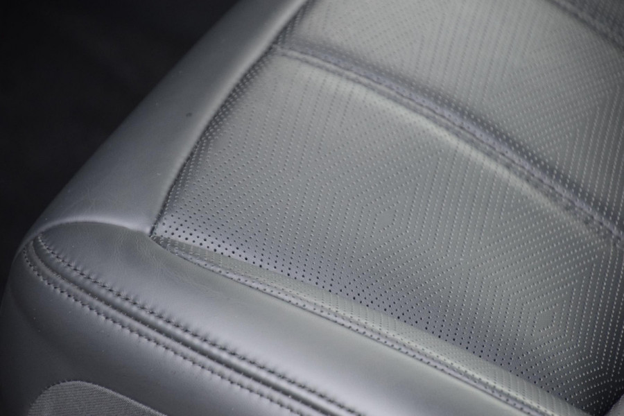 Land Rover Range Rover Evoque P300e PHEV AWD Autobiography