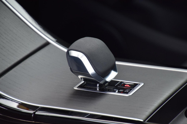 Land Rover Range Rover Evoque P300e PHEV AWD Autobiography