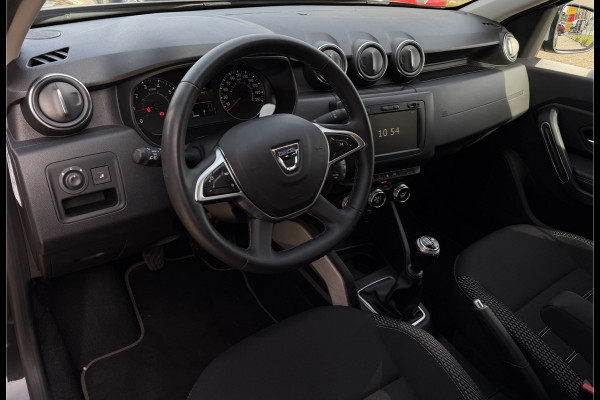 Dacia Duster 1.3 TCe Prestige / Trekhaak (1.500 KG) / Camera / Sensoren Achter / LM 17'' /