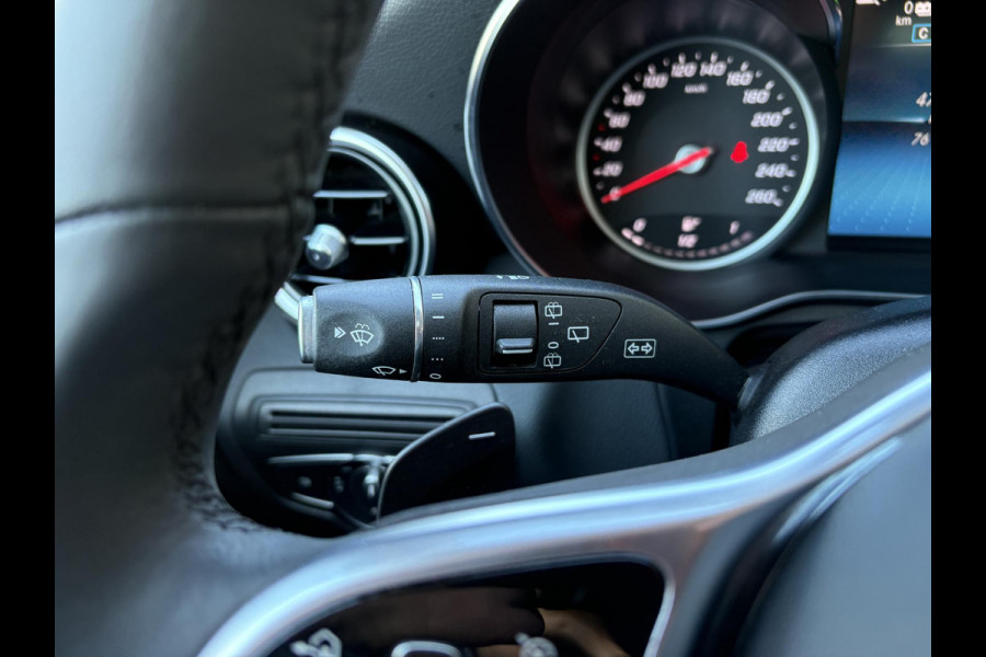 Mercedes-Benz GLC 300e 4MATIC 320pk | Plug-in Hybride | PHEV | Panoramadak | Achteruitrijcamera | Adaptive cruise control