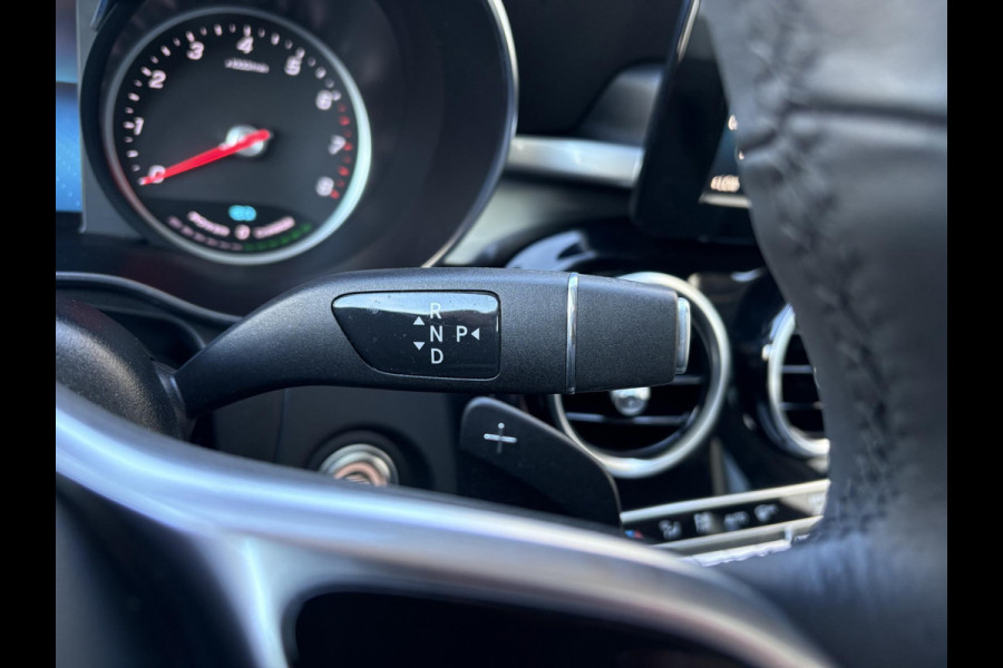 Mercedes-Benz GLC 300e 4MATIC 320pk | Plug-in Hybride | PHEV | Panoramadak | Achteruitrijcamera | Adaptive cruise control