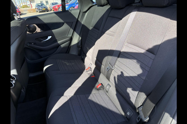 Mercedes-Benz GLC 300e 4MATIC 320pk | Plug-in Hybride | PHEV | Panoramadak | Achteruitrijcamera | Adaptive cruise control