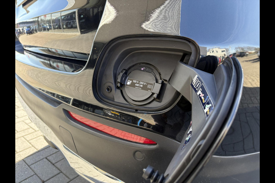 Mercedes-Benz GLC 300e 4MATIC 320pk | Plug-in Hybride | PHEV | Panoramadak | Achteruitrijcamera | Adaptive cruise control
