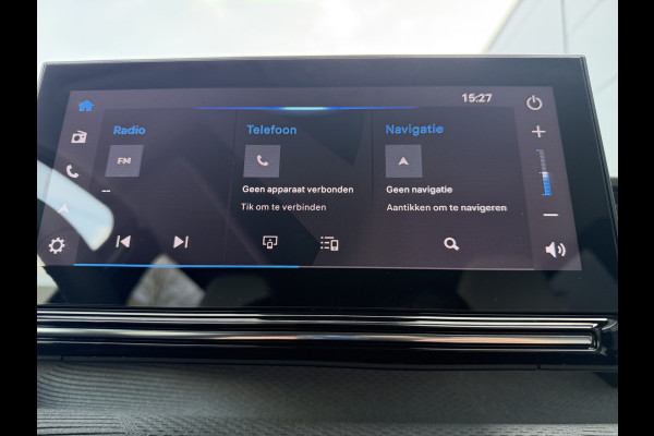 Citroën C3 100pk Max (Camera - LED - Automatische Airco - Navigatie - Parkeersensoren - Draadloos laden - Apple Carplay)