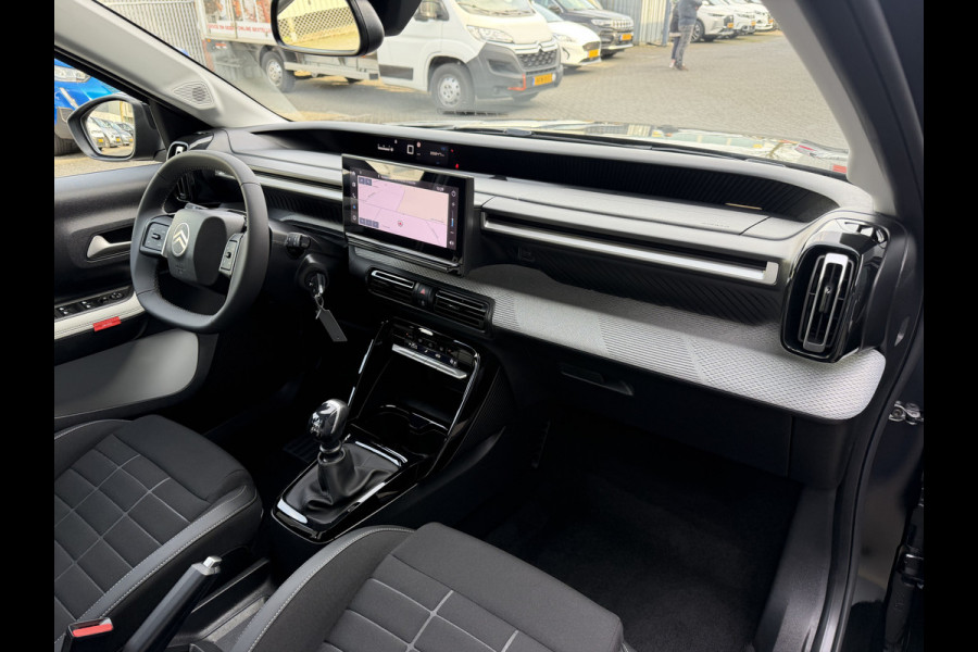 Citroën C3 100pk Max (Camera - LED - Automatische Airco - Navigatie - Parkeersensoren - Draadloos laden - Apple Carplay)