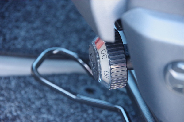 Volkswagen Crafter 35 2.0 TDI L3H3 177PK AUT. LED, ADAPT. CRUISE, STOELVERWARMING, STANDKACHEL, ERGO COMFORT STOEL GEV, CAMERA, NAVI, CLIMA, VOORRU