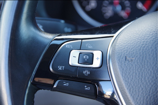 Volkswagen Crafter 35 2.0 TDI L3H3 177PK AUT. LED, ADAPT. CRUISE, STOELVERWARMING, STANDKACHEL, ERGO COMFORT STOEL GEV, CAMERA, NAVI, CLIMA, VOORRU