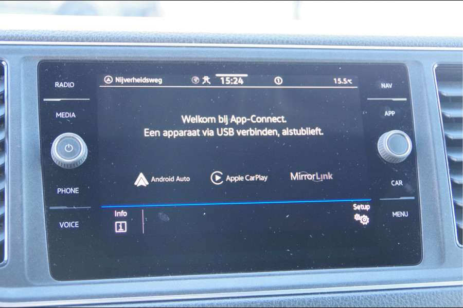 Volkswagen Crafter 35 2.0 TDI L3H3 177PK AUT. LED, ADAPT. CRUISE, STOELVERWARMING, STANDKACHEL, ERGO COMFORT STOEL GEV, CAMERA, NAVI, CLIMA, VOORRU