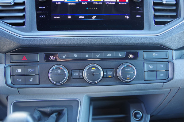 Volkswagen Crafter 35 2.0 TDI L3H3 177PK AUT. LED, ADAPT. CRUISE, STOELVERWARMING, STANDKACHEL, ERGO COMFORT STOEL GEV, CAMERA, NAVI, CLIMA, VOORRU