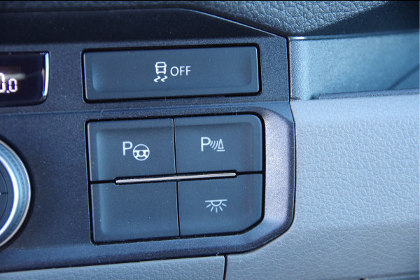 Volkswagen Crafter 35 2.0 TDI L3H3 177PK AUT. LED, ADAPT. CRUISE, STOELVERWARMING, STANDKACHEL, ERGO COMFORT STOEL GEV, CAMERA, NAVI, CLIMA, VOORRU