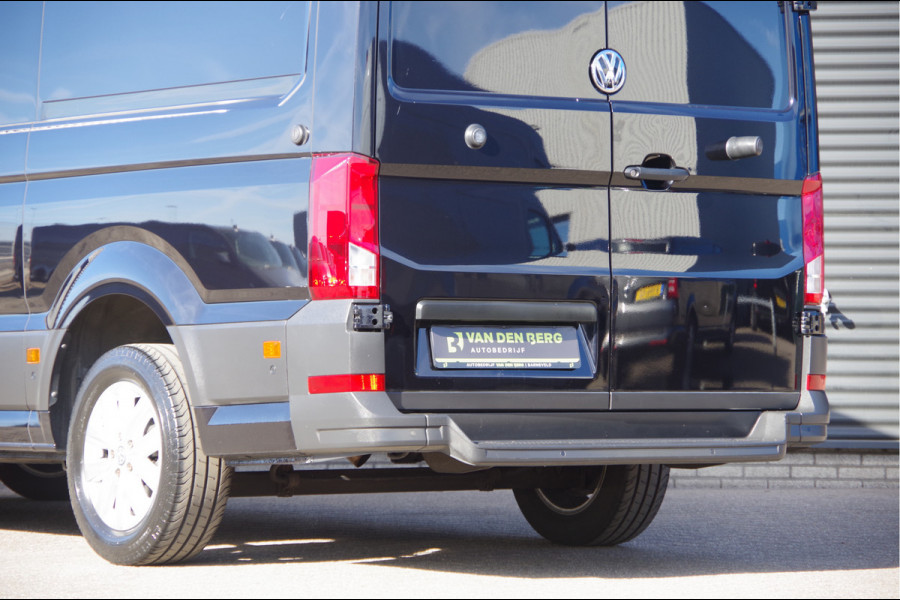 Volkswagen Crafter 35 2.0 TDI L3H3 177PK AUT. LED, ADAPT. CRUISE, STOELVERWARMING, STANDKACHEL, ERGO COMFORT STOEL GEV, CAMERA, NAVI, CLIMA, VOORRU