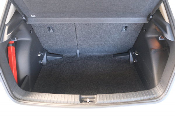 Škoda Fabia 1.0 TSI Ambition - N.A.P. Airco, Cruise, PDC, Carplay.