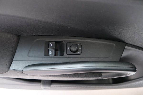 Škoda Fabia 1.0 TSI Ambition - N.A.P. Airco, Cruise, PDC, Carplay.