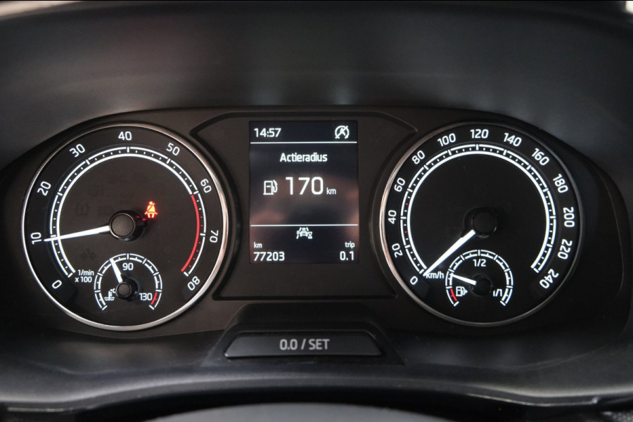 Škoda Fabia 1.0 TSI Ambition - N.A.P. Airco, Cruise, PDC, Carplay.